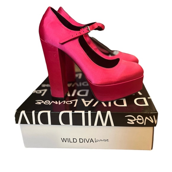 Wild Diva faux satin pumps - Picture 2 of 4